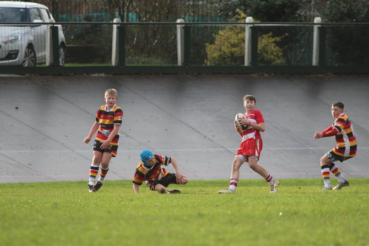 s_under12's tweet photo. Well done to 
🔴⚪️ Emlyn and Quins 🟡⚫️🔴 for a exiting cup game yesterday down in Carmarthen, with a great show of skills and  determination.
 Emlyn walked away with a🥇on the day 

Pob lwc @CQuinsMandJ am gweddill y tymor
@ClwbRygbiCNE @mattllandysul @GarethBabs @GrassRugby https://t.co/A7FKZ5bM0T