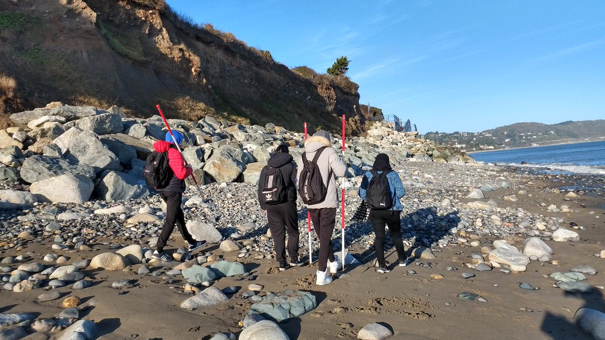 BrayInstituteFE's tweet photo. Pictured are BIFE Adult Leaving students carrying out a geographical investigation at Corbawn Beach, Shankill as part of their geography project.
#geography #geographicalinvestigation #leavingcertifcate2022 #plc #furthereducation #PLC #furthereducation #bifecourse https://t.co/5VK8tcIfUx