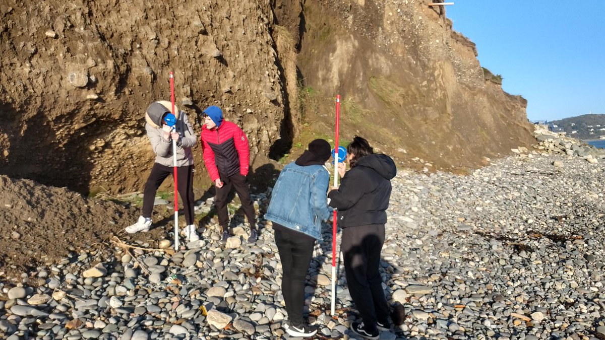 BrayInstituteFE's tweet photo. Pictured are BIFE Adult Leaving students carrying out a geographical investigation at Corbawn Beach, Shankill as part of their geography project.
#geography #geographicalinvestigation #leavingcertifcate2022 #plc #furthereducation #PLC #furthereducation #bifecourse https://t.co/5VK8tcIfUx