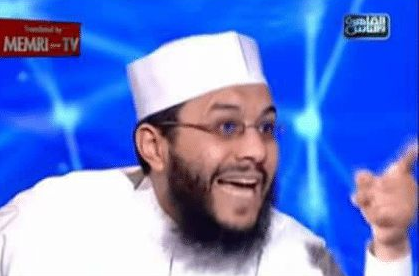 "Bu evrim baya baya din düşmanı atayızların tutundukları dalmış meğer, vaktinde beni bu konuda uyaran arkadaşlar olmuştu da anlamamıştım, hatırlayan varsa teşekkür ediyorum kendilerine."