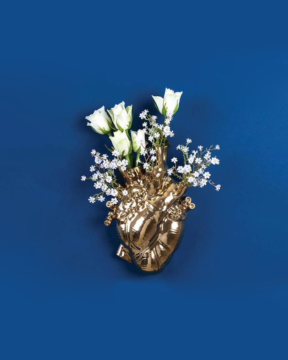 stillucestore's tweet photo. Love in Bloom di Seltti, perfetto come idea regalo per chi ama l'amore ed ama Seletti e non cede al terribile #BlueMonday 😉 Ricordati che sono iniziati i #SaldiStilluce ☃️ Il tuo sconto lo decidi tu!
https://t.co/fbMIVECaAU
#StilluceStore #SaldiStilluce #Marcantonio for #Seletti https://t.co/F10BwPT2tG
