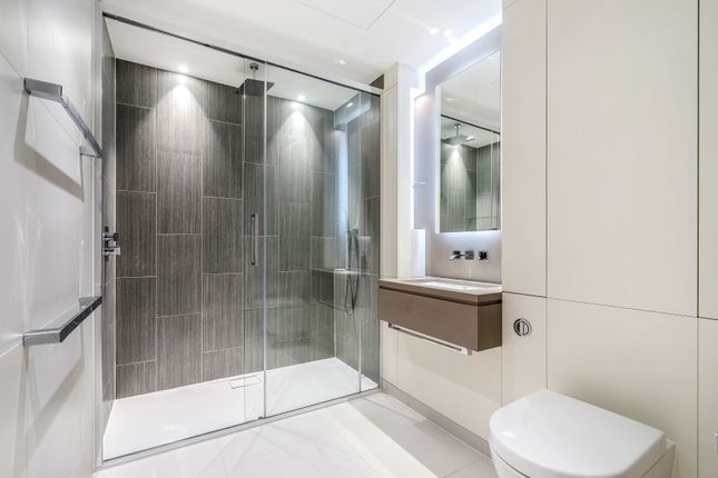 Just_Us_Global's tweet photo. This is a luxurious 1 bedroom flat located on the 3rd floor of this one-of-a-kind development "London Dock".
 
Price : £805.000

For More Information :  
https://t.co/tT3um3hKbn

#londonrealestate #londonflat #londonluxuryapartment #londonproperty #londonapartment #london https://t.co/uFH911aoiD