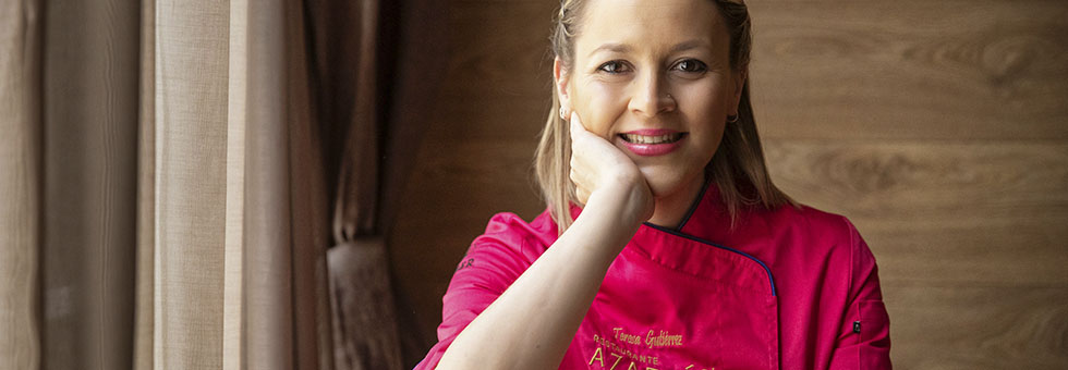 Cova Morales (@comoju) on Twitter photo Restaurante Azafrán de Teresa Gutiérrez, la cocina del Oro Rojo de La Mancha <a href="/TeresaAzafran/">Teresa Rte Azafrán</a> <a href="/TeresaTopChef/">Teresa Gutiérrez</a> <a href="/DOPAzafran/">DOP Azafrán de La Mancha</a>
sobremesa.es/art/5660/resta… Restaurante Azafrán de Teresa Gutiérrez, la cocina del Oro Rojo de La Mancha <a href="/TeresaAzafran/">Teresa Rte Azafrán</a> <a href="/TeresaTopChef/">Teresa Gutiérrez</a> <a href="/DOPAzafran/">DOP Azafrán de La Mancha</a>
sobremesa.es/art/5660/resta…