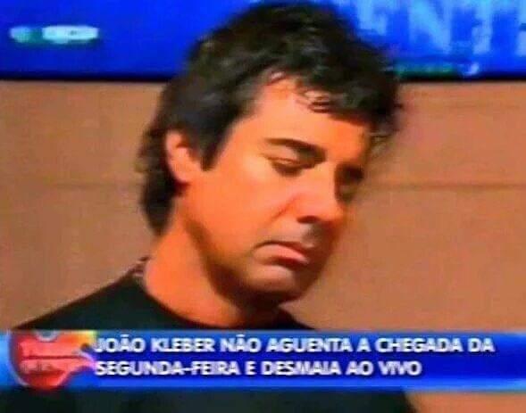 peitosdamaki's tweet photo. Bom diaa https://t.co/8VhbGP0kTb