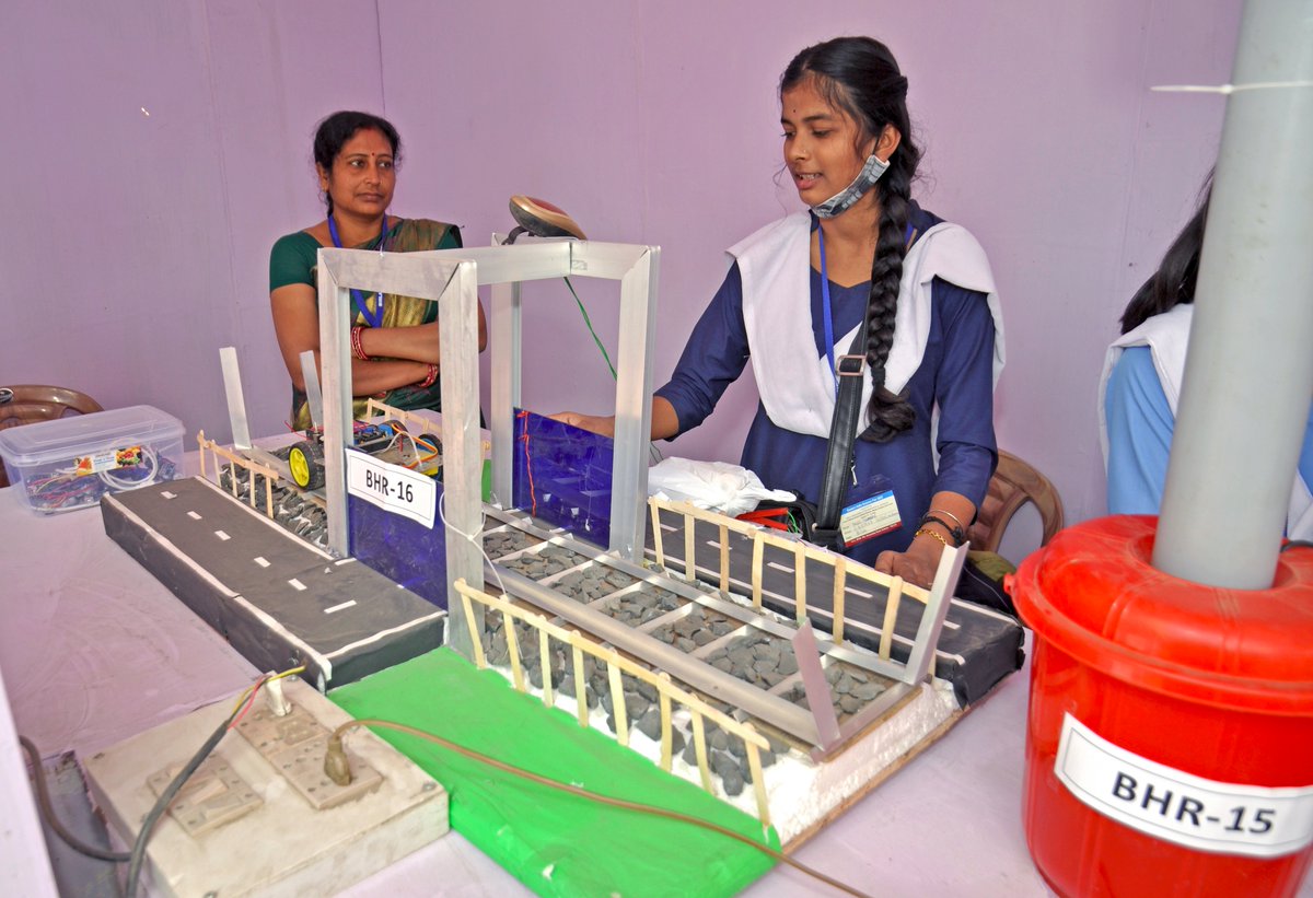 ncsmgoi's tweet photo. Students from schools representing Bihar displayed various interactive and captivating science models at the Eastern India Science and Engineering Fair 2023 held at @BITMKolkata a unit of @ncsmgoi
#ScienceFair #EngineeringFair #sciencedemonstrations #Science #Bihar https://t.co/klRCEnrSUZ