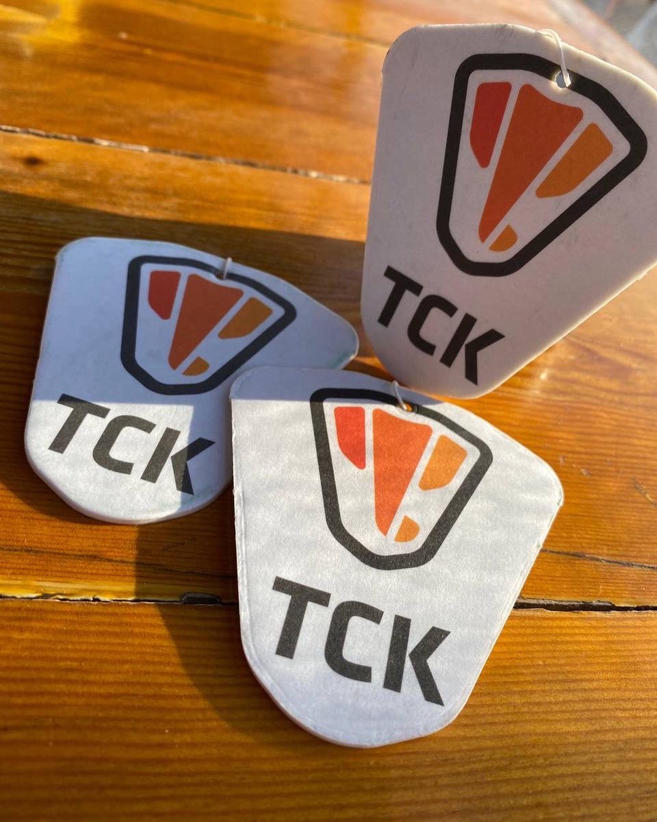 kadimajans's tweet photo. TCK firması için hazırladığımız oto kokuları teslim edildi ☺️🙏

#KadimAjans #KadimPromosyon #Bursa #Nilüfer #Reklam #Creative #SosyalMedya #SosyalMedyaYönetimi #MarkaTanitim #promosyonürünleri #pr #oto #otokokusu #promosyonürünler #plastik #otokokusubaskı #baskili #baskılı https://t.co/pcJCrLNwJz