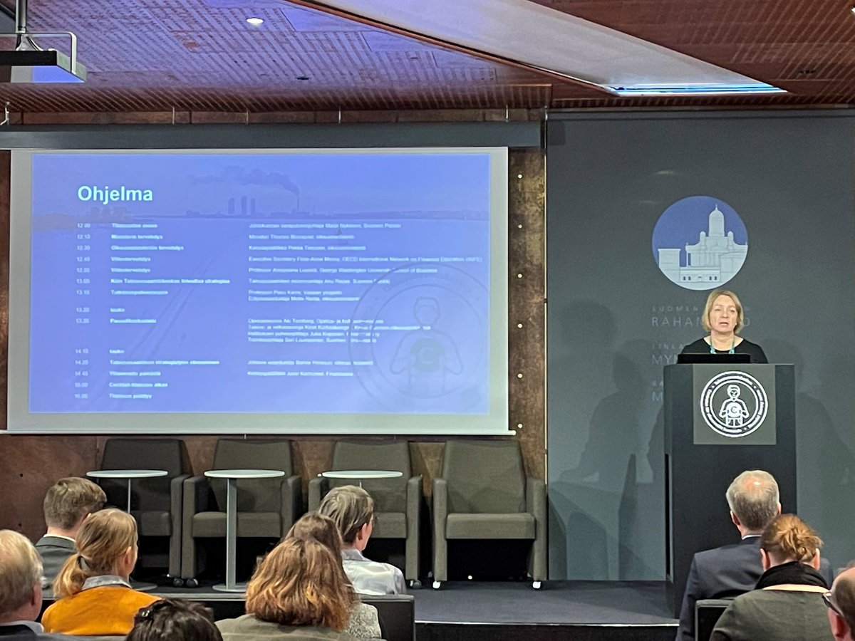 Suomen ensimmäisen talousosaamisen strategian toteutukseen tarvitaan toimijoita kaikilta sektoreilta: opetuksesta, viranomaisista, yrityksistä sekä järjestöistä ja yhdistyksistä, painottaa <a href="/SuomenPankki/">Suomen Pankki</a> johtokunnan varapj. <a href="/MarjaNykanen/">Marja Nykänen</a> talousosaamisen verkostotapaamisessa. 1/