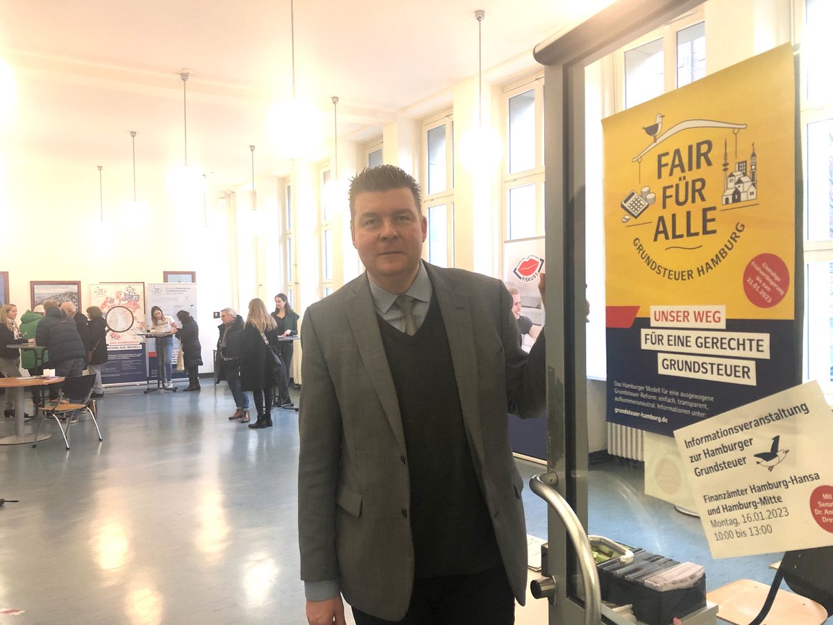 Andreas Dressel (@adressel) on Twitter photo Heute haben wir wieder #Grundsteuer Sprechstunde im Finanzamt an der Steinstraße - Noch bis 13h beantwortet das Team der <a href="/FHH_FB/">FinanzbehördeHamburg</a> Ihre Fragen. Der Rücklauf der Erklärungen nimmt Fahrt auf, heute morgen lagen wir bei über 61% 👍 Alle Infos ℹ️ unter Grundsteuer-Hamburg.de Heute haben wir wieder #Grundsteuer Sprechstunde im Finanzamt an der Steinstraße - Noch bis 13h beantwortet das Team der <a href="/FHH_FB/">FinanzbehördeHamburg</a> Ihre Fragen. Der Rücklauf der Erklärungen nimmt Fahrt auf, heute morgen lagen wir bei über 61% 👍 Alle Infos ℹ️ unter Grundsteuer-Hamburg.de