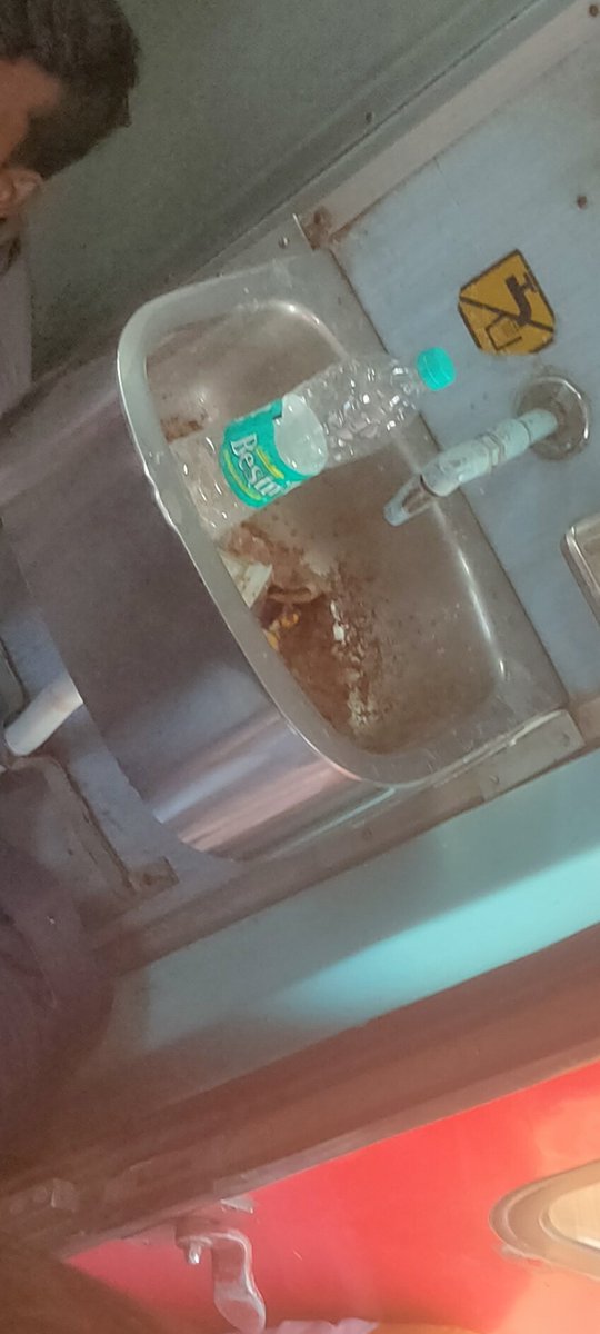 shivasingh6375's tweet photo. Sir i m traveling from vadodara to Prayagraj by Gajipur express train no. (20941) my sit no is 78 in S8 and hear is croud like sliper and wash basin aur washroom become so dirty so people are unable to go washroom
@IRCTCofficial @AshwiniVaishnaw 
@RailMinIndia @CentralRail https://t.co/NsniBCm4q8
