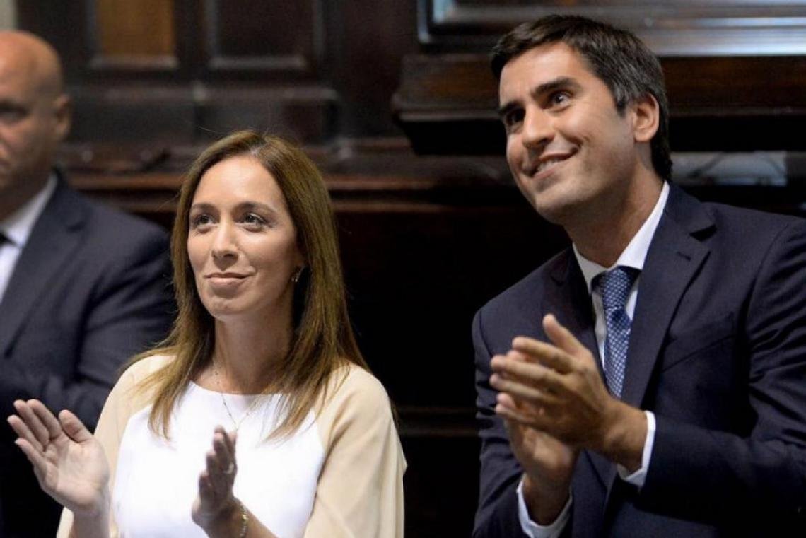 El_vengaK's tweet photo. Les presento al macrista Manuel Mosca. Fueron un total de 4 militantes de Cambiemos de Bolivar que lo denunciaron por violación y acoso sexual.
Una de las chicas que lo denuncio, murió en un sospechoso accidente en la ruta 
Para el fiscal Ignacio Calonje no le resulto sospechoso https://t.co/bBPeiAgHsH