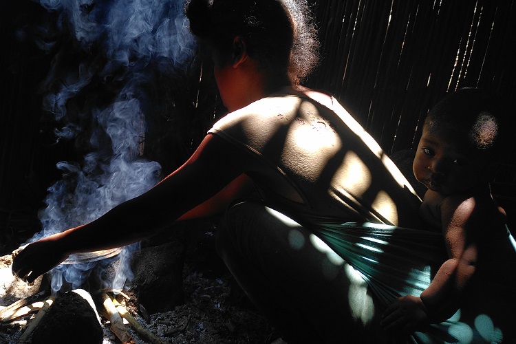 equaltimes's tweet photo. 🌍Polluting cooking methods, used by billions of people around the world, remain a threat to women’s health
➡️https://t.co/DEPKUftPgY
#Global #SustainableDevelopment #CleaningCooking #CleanAir #RenewableEnergy #Pollution #SDG7 https://t.co/d1oOWWgNdk