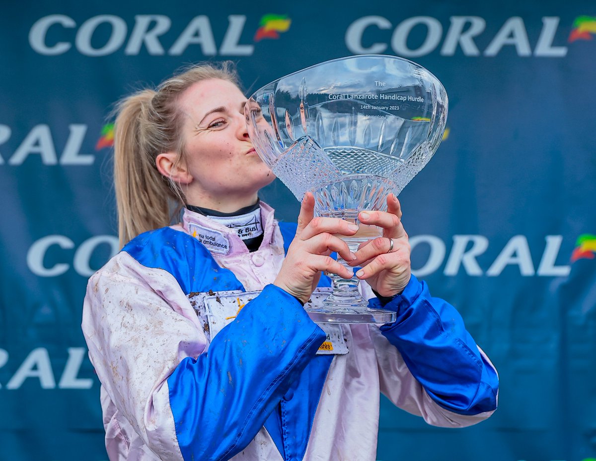 Super Saturday for the Skeltons⭐️ A 4 timer for @DSkeltonRacing including two Grade 2 wins at @WarwickRaces and the £100k Lanzarote Hurdle at @kemptonparkrace with West Balboa and the amazing @bridgeandrews 🏆🏆🏆🏆 #FeedYourDesireToWin