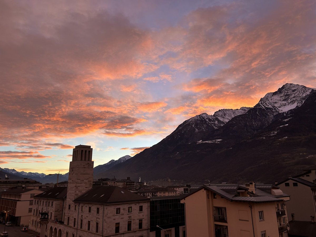 “L’Etoile pleure rose”. Arthur #Rimbaud, Poésies. buongiorno #valledaosta
