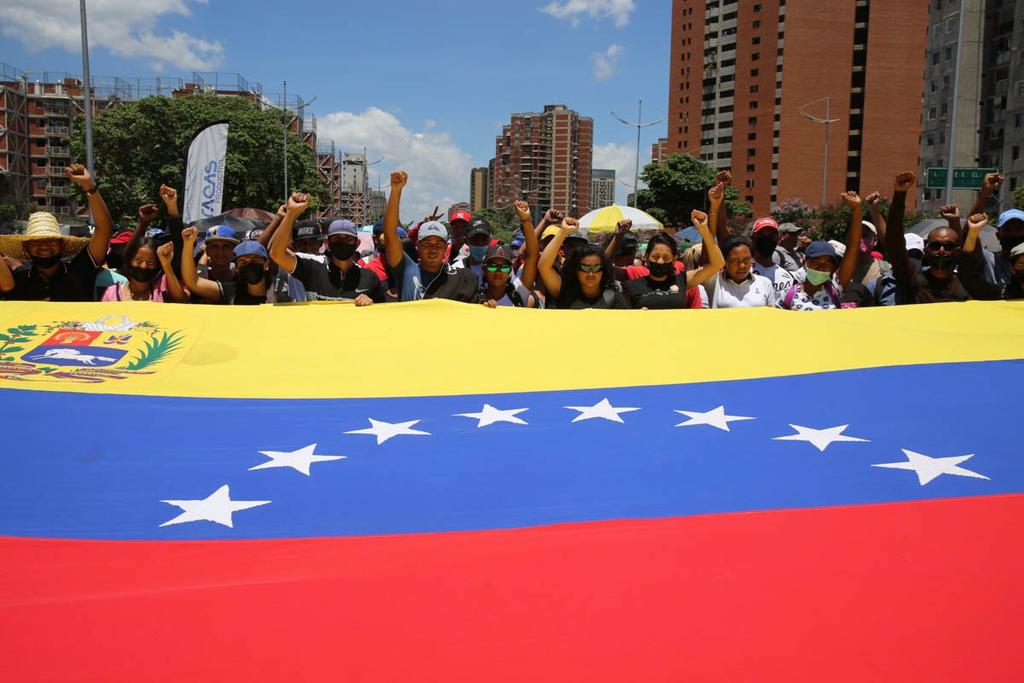 mippci_ven's tweet photo. #16Ene|🇻🇪 📢 ¡ETIQUETA DEL DÍA!
▶️ 

#VenezuelaTerritorioDePaz

¡Juntos por la Patria bonita! https://t.co/khAWX1igPm