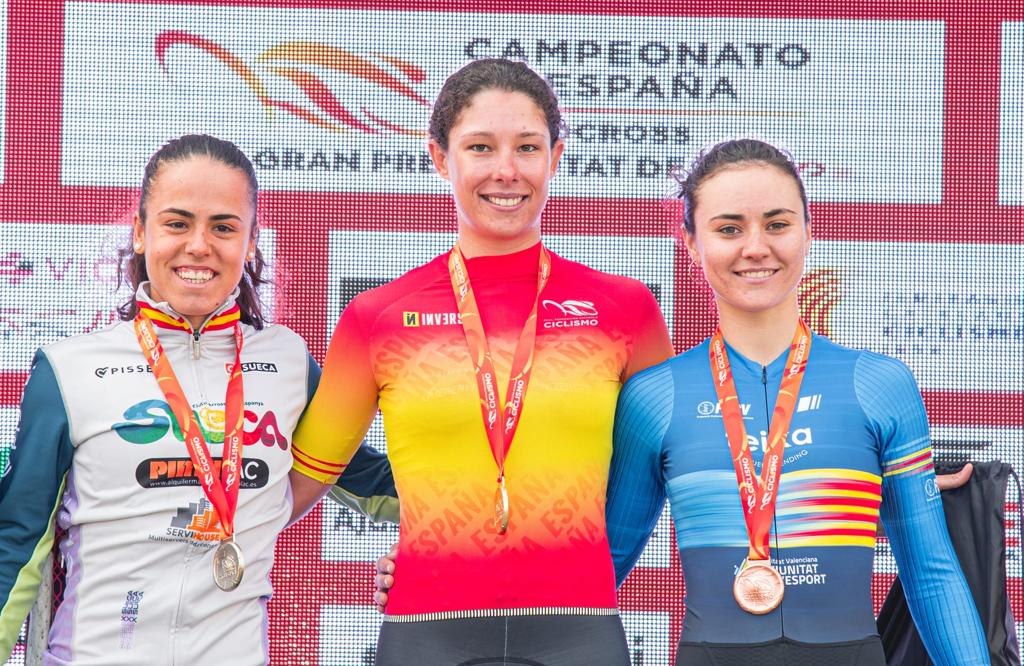 CxSueca's tweet photo. Amb la d'ahir, Sara Bonillo suma ja quatre medalles en les seues huit participacions en Campionats d'Espanya. A més, no se n'ha baixat del podi en les tres últimes edicions👇

🥉 València 2017 (cadet)
🥇 Torrelavega 2021 (sub23)
🥉 Xàtiva 2022 (sub23)
🥈 Vic 2023 (sub23) https://t.co/0FyVQACR2G