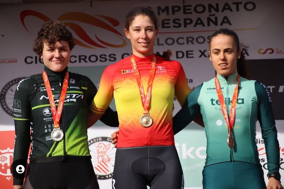 CxSueca's tweet photo. Amb la d'ahir, Sara Bonillo suma ja quatre medalles en les seues huit participacions en Campionats d'Espanya. A més, no se n'ha baixat del podi en les tres últimes edicions👇

🥉 València 2017 (cadet)
🥇 Torrelavega 2021 (sub23)
🥉 Xàtiva 2022 (sub23)
🥈 Vic 2023 (sub23) https://t.co/0FyVQACR2G