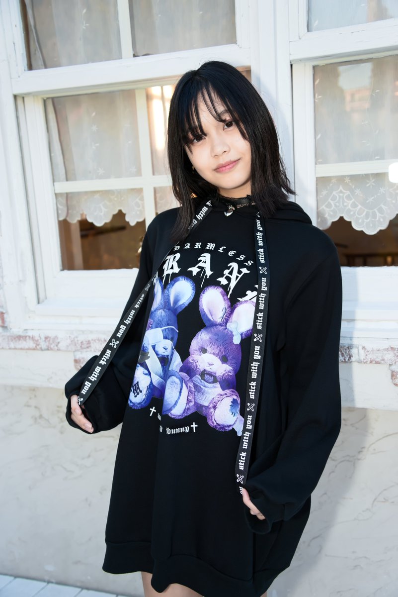 姫華（ひめか） @aino_himeka 「眼帯ウサギのうさ耳ロングパーカー