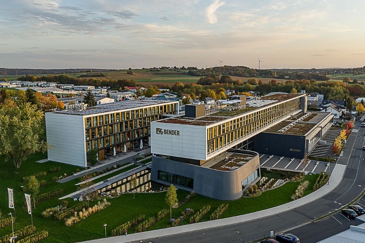 Bender UK tweet media