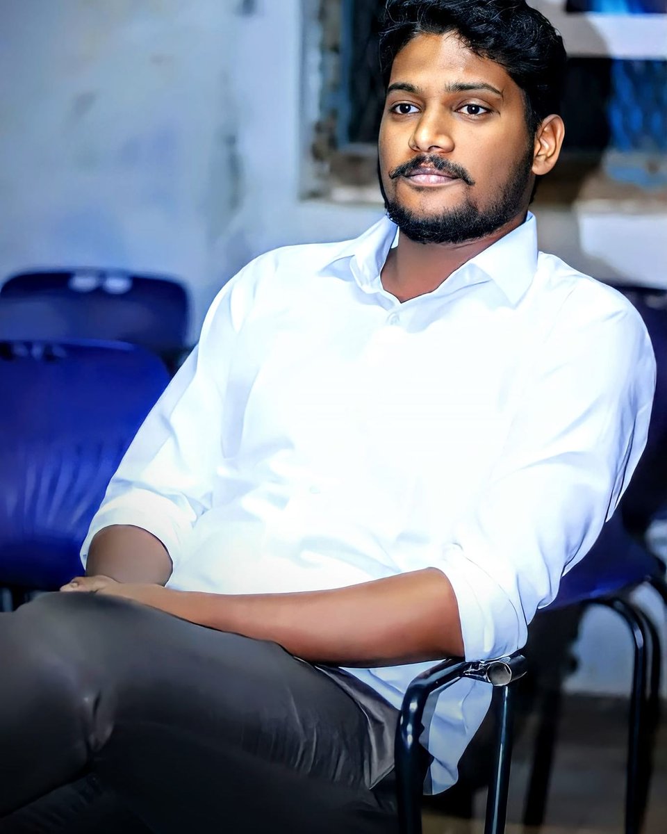 DK_BASHA1's tweet photo. Be royal but be humble 🙂
#dkbasha #Trending #alone #feeling_lonely #likeandshare https://t.co/Dg9VUgIkRv