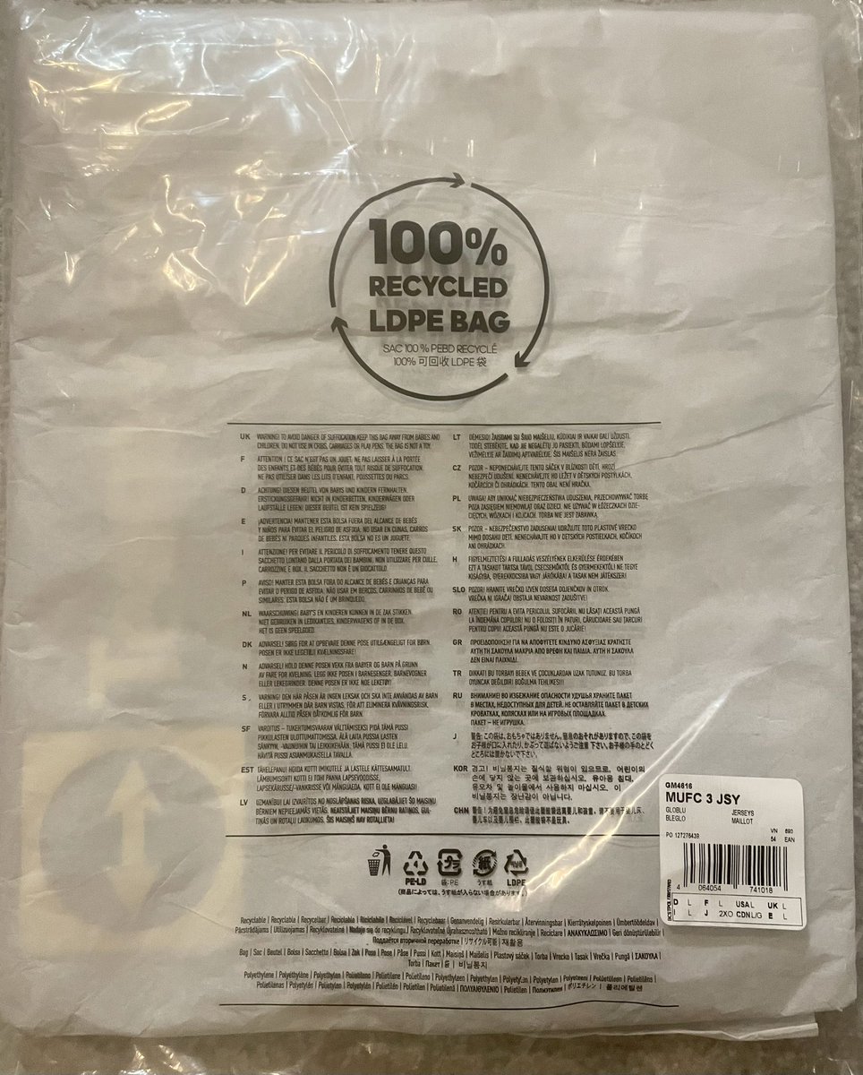 🚨FREE GIVEAWAY🚨

🔴Manchester is Red on Blue Monday!

Following Man Utd’s ‘controversial’ comeback victory, I’m giving away last years Third shirt BNIB!

All you need to do is three things:

✅Retweet this tweet
✅Like this tweet
✅Follow <a href="/KernowKollector/">Kernow Kollector - #ClemItsTime</a>

Good luck!🤩🤞🏼