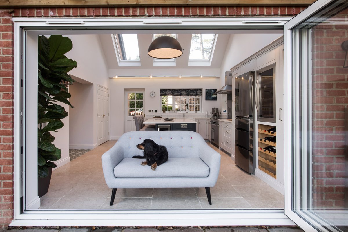 Burlanes Interiors tweet media