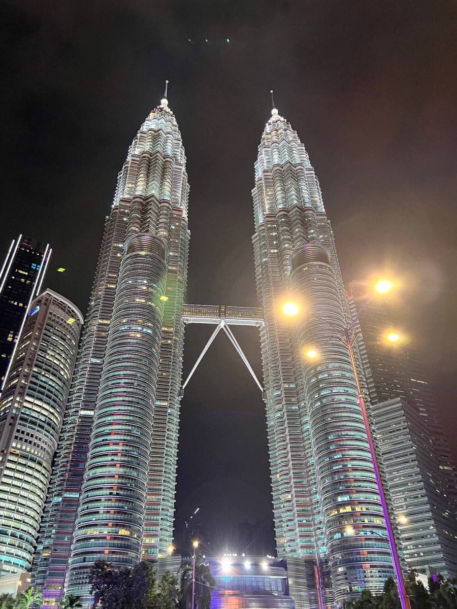 tree60998's tweet image. Back here again.