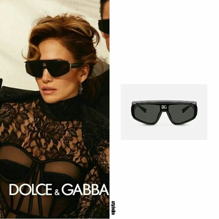 style_jlo tweet picture