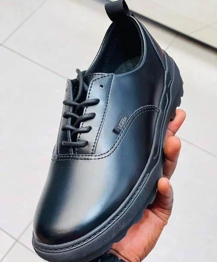 Ofentse_Ze's tweet photo. After Stationery, here' a new problem for all the Parents, Bazali. Hear me out! ⬇️

💁🏾‍♂️🤣🤣🙆🏾‍♂️ https://t.co/BIwibutwni