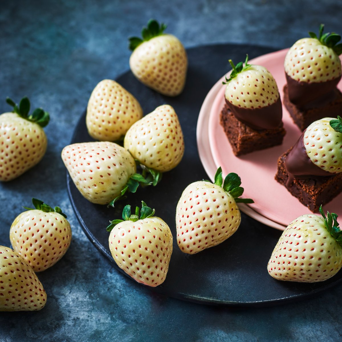 marksandspencer's tweet photo. These are not just any strawberries... these are NEW Collection White Pearl™ M&amp;S strawberries! 🍓 They’re sweet like red strawberries, with notes of pineapple and vanilla. 😍 Find them in the Foodhall now. https://t.co/O3wklO7nVK