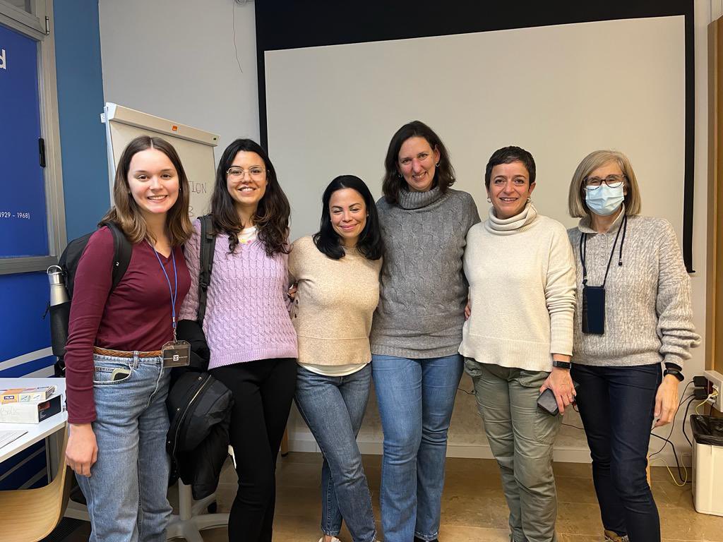 TechnovationCat's tweet image. La semana pasada celebramos el inicio oficial de la nueva temporada del #technovationchallenge 
🥳🥳🥳

Lo hicimos, con 3 sesiones informativas para en la Biblioteca Can Fabra! 

¡Apúntate al reto! 

@TechnovationCat @ciberespiral @bibcanfabra #stemGirl #girls4change #ideacion