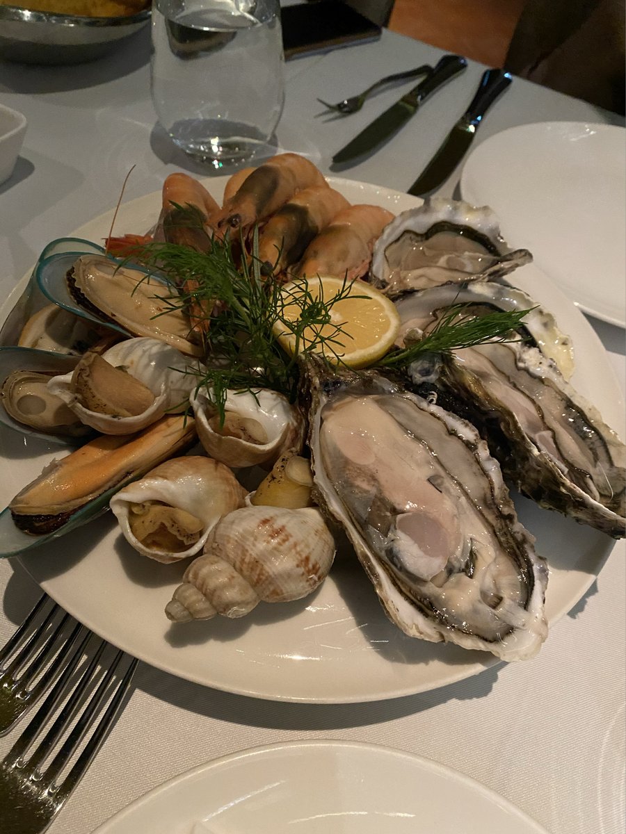ProfSang's tweet photo. Dinner is about to begin.😋😋 https://t.co/tAEnXq7u6J