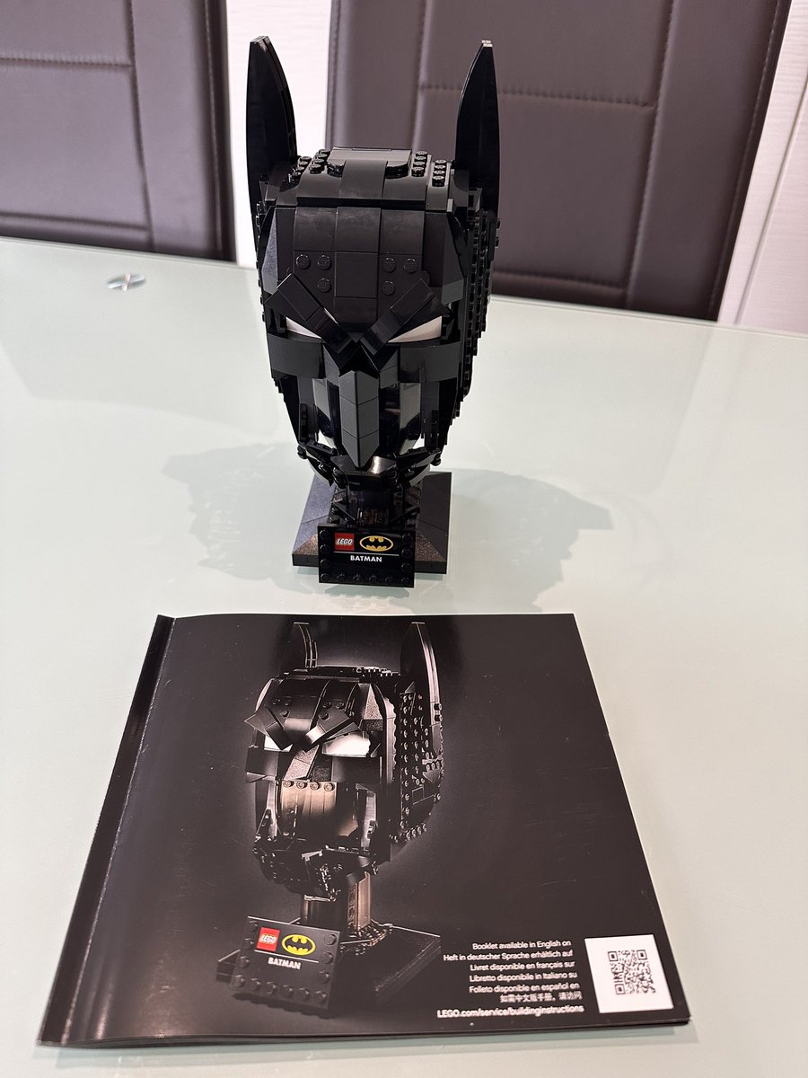 zickibert's tweet photo. Love it 🥰 #batman #lego #legoadult #adultonly #adultlego #lego18+ #18 #eighteen #black #superhero https://t.co/A2vkVHV3Ck