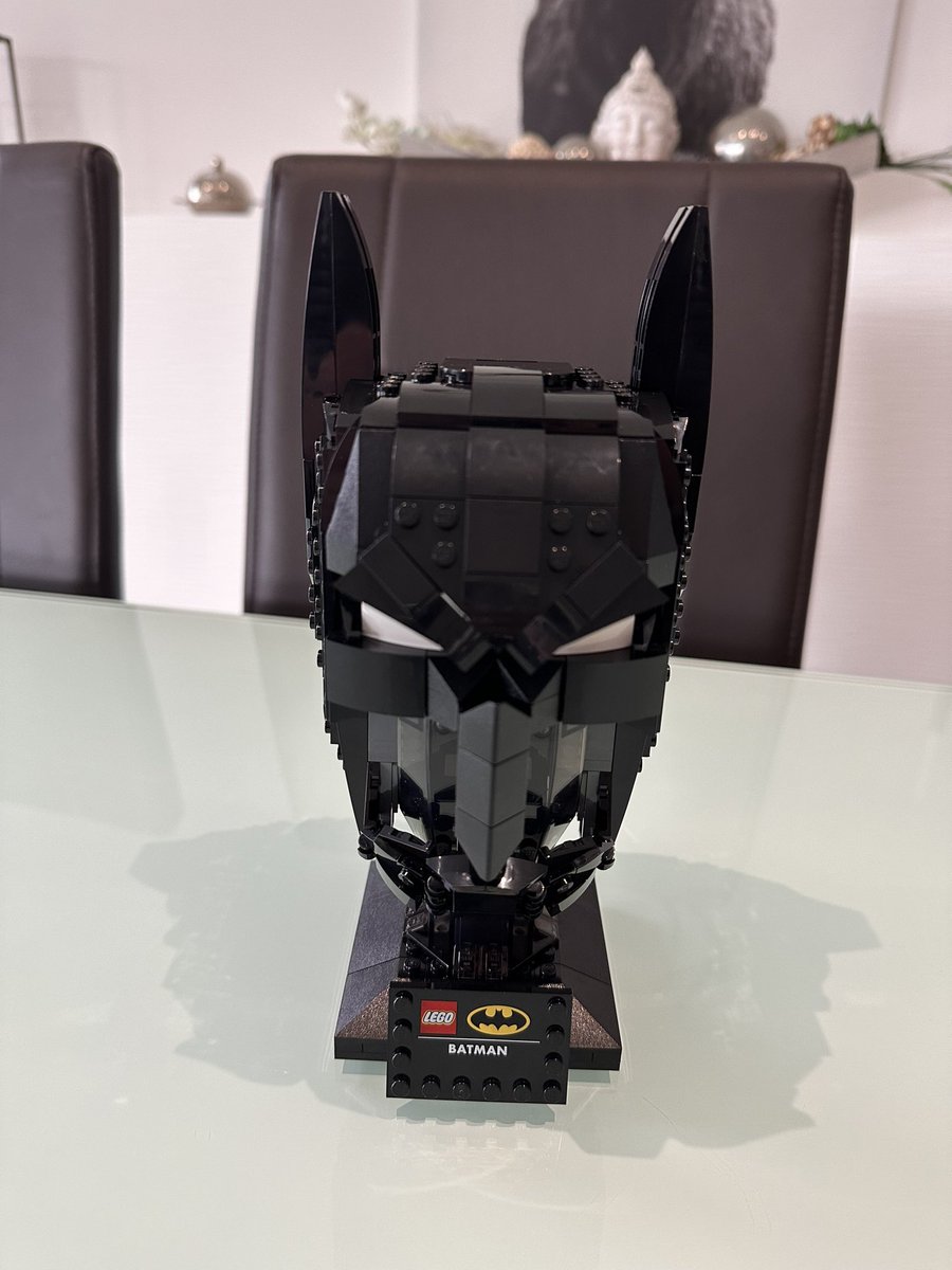 zickibert's tweet photo. Love it 🥰 #batman #lego #legoadult #adultonly #adultlego #lego18+ #18 #eighteen #black #superhero https://t.co/A2vkVHV3Ck
