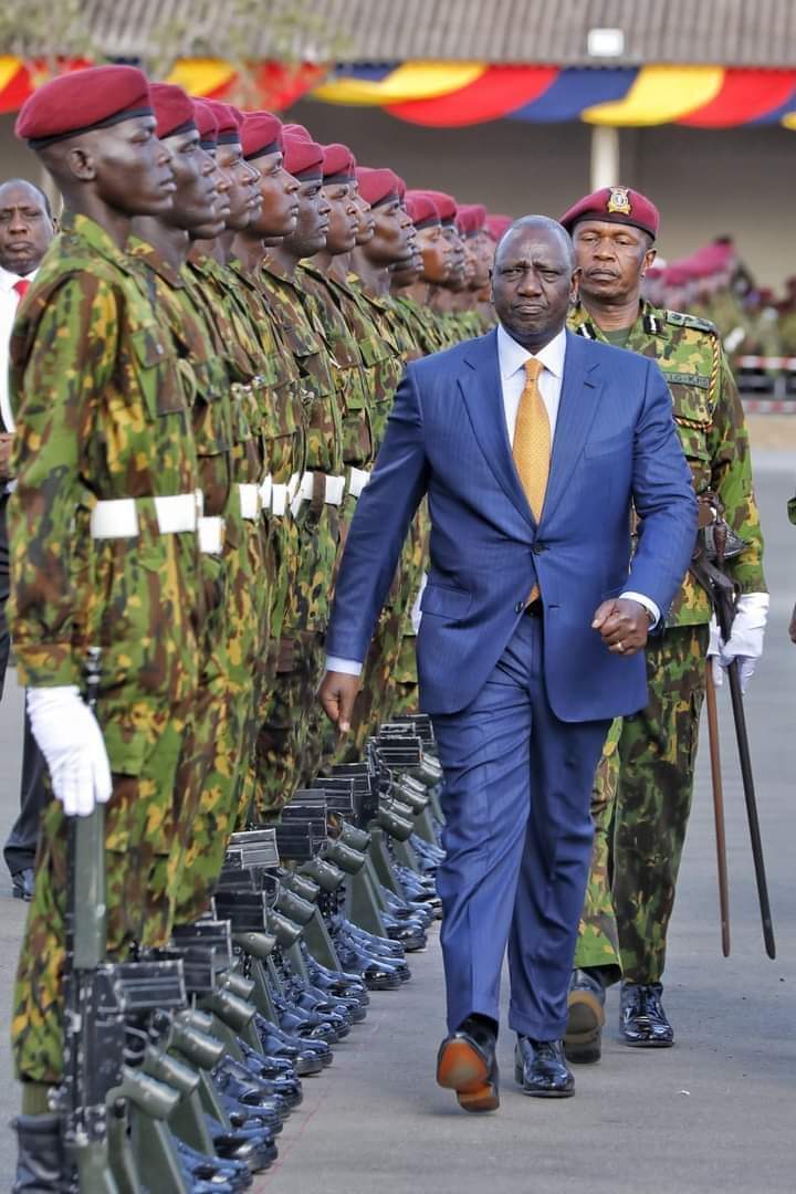 KaziBilaBreak's tweet photo. If you agree that Dr William Ruto is the best president this country has ever seen, please retweet; let's follow each other https://t.co/q3rVYxPfaK