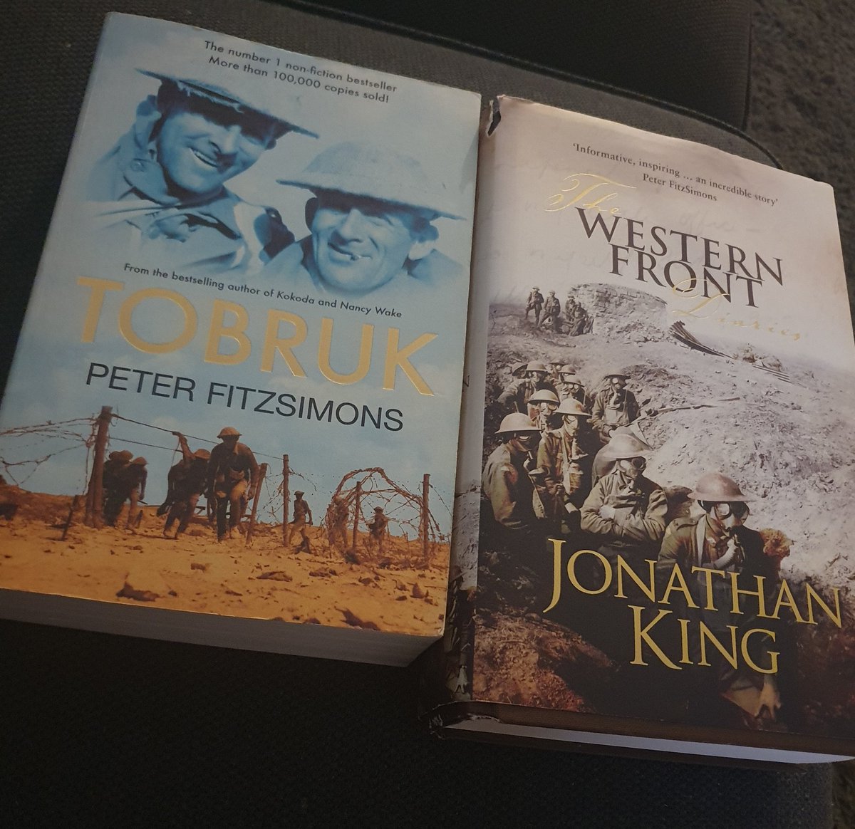 scotty_thomo's tweet photo. Thoughtful little pressie 📚 to arrive home to after work 😍
$5 each from a local market, to be enjoyed by a fresh set of eyes 🤓
Ping @Peter_Fitz
#MilitaryHistory #FWW #TheGreatWar #TheWesternFront #SWW #Tobruk #RatsOfTobruk https://t.co/7WjsKZIabA
