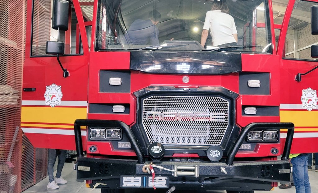 MMC for Development Planning (@mmc4devplanning) on Twitter photo Today we out in full support as the <a href="/CityofJoburgZA/">City of Joburg</a> finalises the Red Fleet Contract which will provide the City with a total of 17 vehicles to be used by the City. Congratulations to <a href="/mphophalatse1/">Mpho Phalatse</a> and <a href="/LeahK28/">Leah Potgieter MP</a> the finalization of the contract.
<a href="/BelindaE6/">Belinda Kayser-Echeozonjoku</a> Today we out in full support as the <a href="/CityofJoburgZA/">City of Joburg</a> finalises the Red Fleet Contract which will provide the City with a total of 17 vehicles to be used by the City. Congratulations to <a href="/mphophalatse1/">Mpho Phalatse</a> and <a href="/LeahK28/">Leah Potgieter MP</a> the finalization of the contract.
<a href="/BelindaE6/">Belinda Kayser-Echeozonjoku</a>