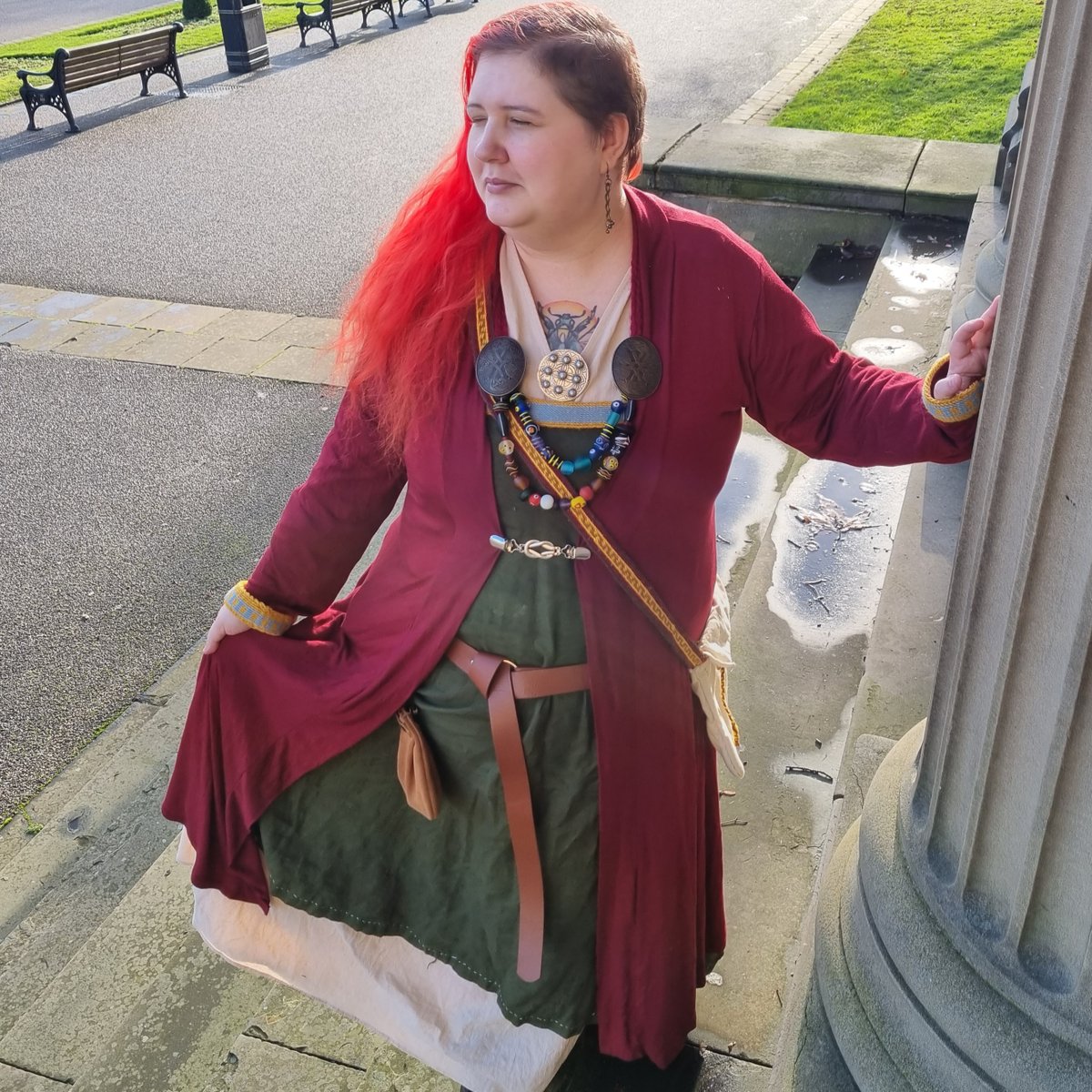 A goal I had for revamping my kit was to create different looks with the pieces I have. This was yesterday's look. I want to add a bit more detail to my coat.

#livinghistory #vikingsofinstagram #vikingreenactment #vikingcostume #vikingclothing #history #viking #vikingwoman