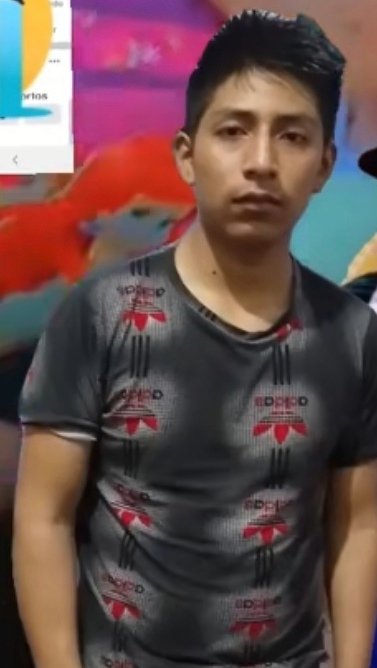 #ATENCIÓN: un migrante de Ecuador fue abandonado muerto en una sala de espera del hospital del IMSS, en Chihuahua, en #México. Fue identificado como Cristian David Zuña Cajilema, de Alausí, en #Riobamba. Familia pide ayuda para repatriar el cadáver. Vía: <a href="/Sanchezmendieta/">Christian Sánchez Mendieta</a>