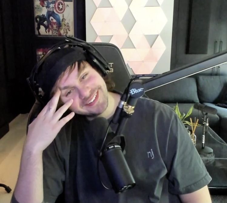 oIiviasos's tweet photo. i miss my streamer https://t.co/vkP0BGISbP