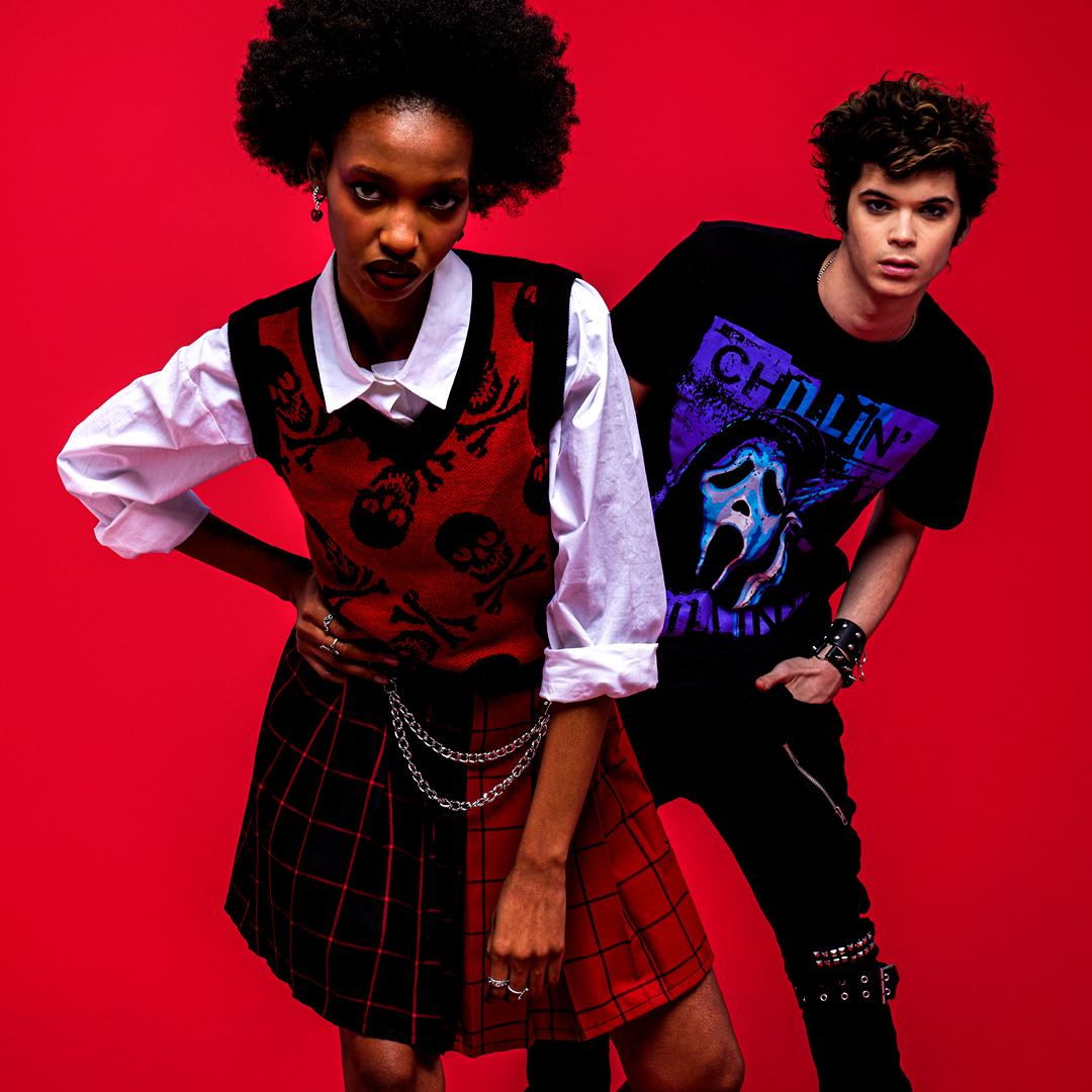 Hot Topic on Twitter: