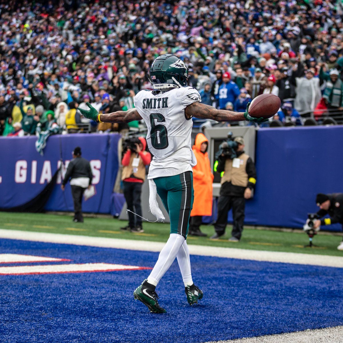 Philadelphia Eagles on Twitter: Round three ⏳ #ItsAPhillyThing | #