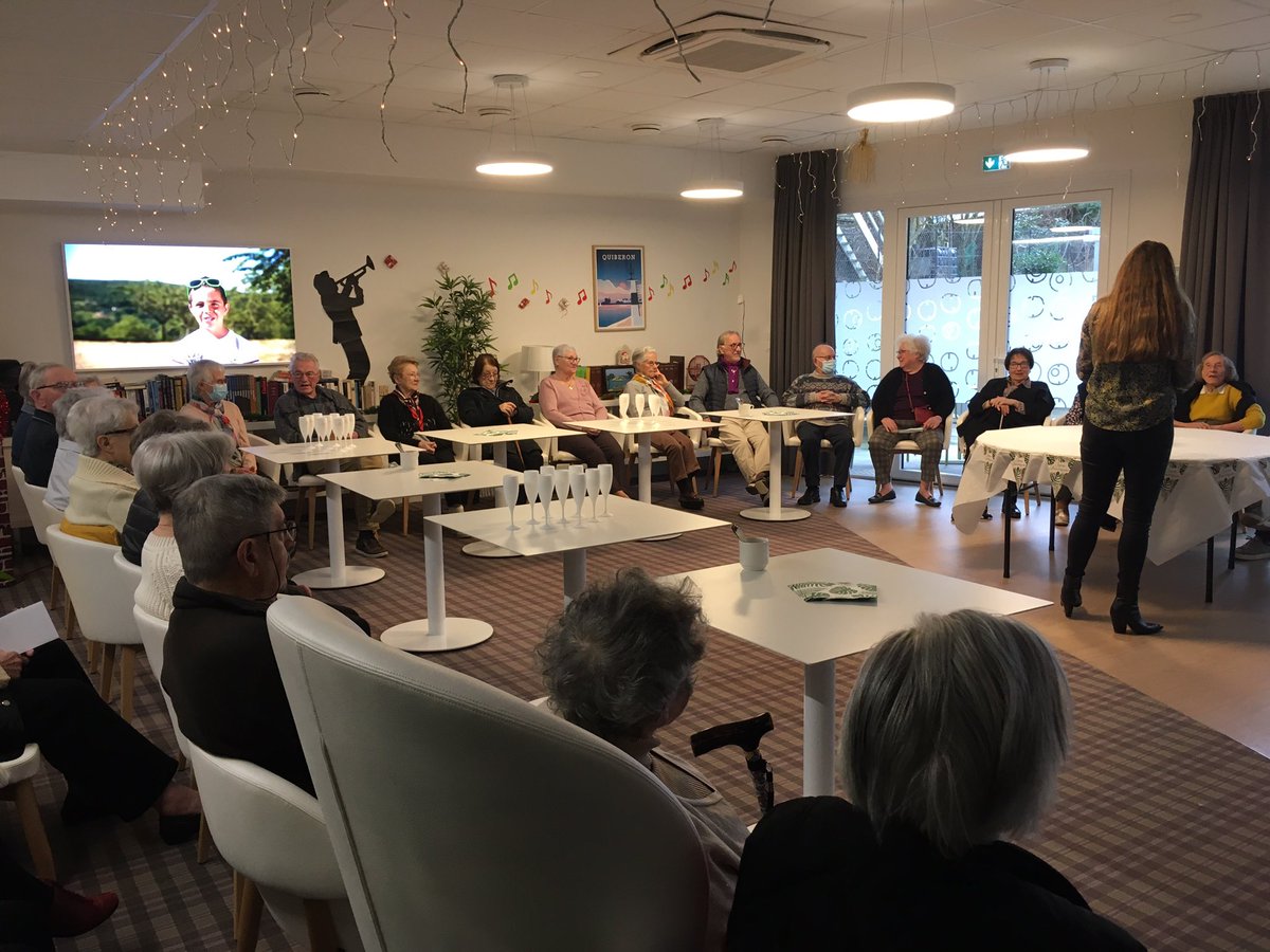 Nous avons fêté les 100 ans de notre doyenne à <a href="/SenMordelles35/">Senioriales Mordelles</a> !
Un beau moment de partage autour d’un beau gâteau.
#bienvieillir 
#senioriales <a href="/senioriales/">Senioriales</a>