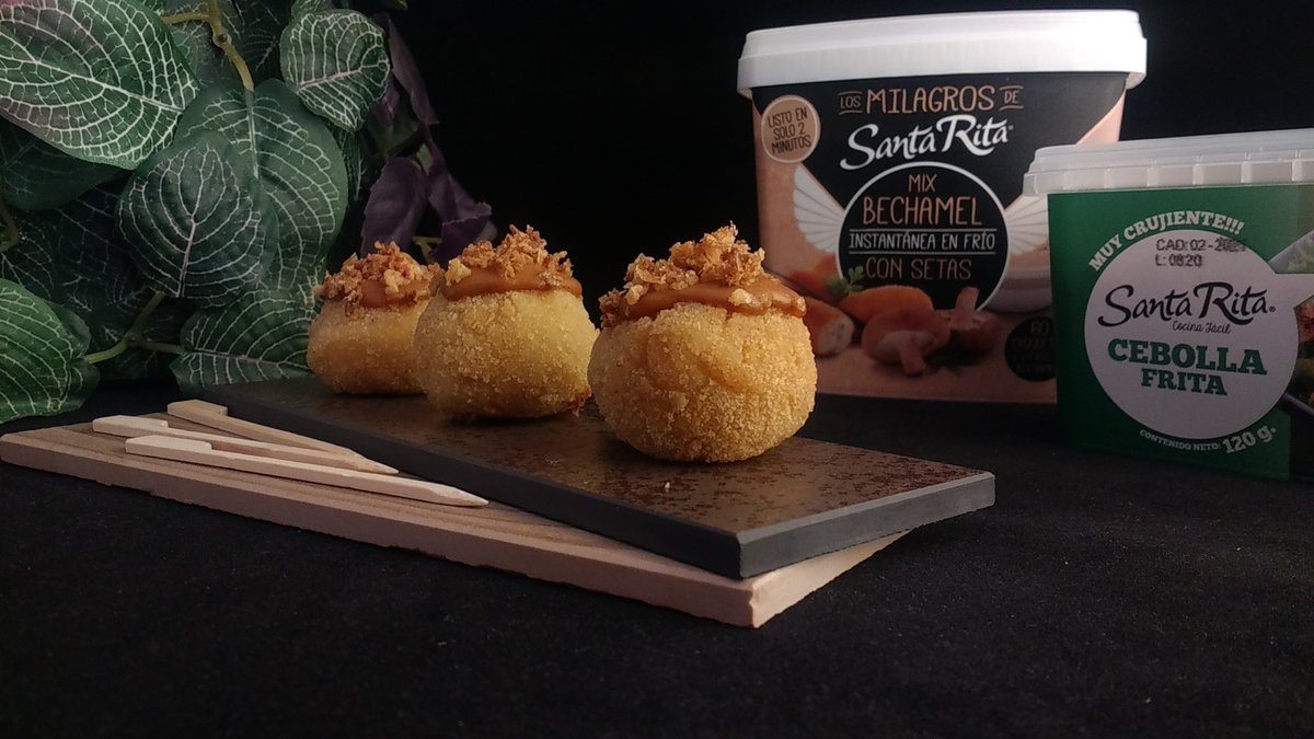 Croquetas de cordero asado lechal de Burgos. 
<a href="/SantaRitaHarina/">Harinas Santa Rita</a>
<a href="/tierradesabor/">Tierra de Sabor</a> @Alimentacion_es 
<a href="/BurgosAlimenta/">Burgos Alimenta</a> 
.#DiaInternacionaldelaCroqueta
#diadelacroqueta
lasrecetasdecarol.com/croquetas-de-c…