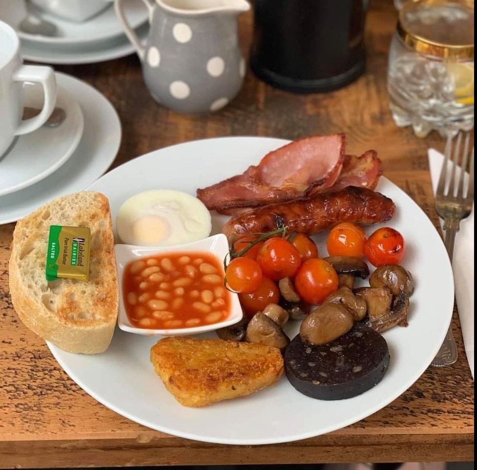 TheBBDirectory's tweet photo. Harmony House is a magnificent 17th Century property brimming with character, offering accommodation in 3 individually styled en suite rooms. Book your stay today.
https://t.co/K37L0YikFn 
#Accommodation #EnSuite #Relax #AdultOnly #FullEnglish #Stillingfleet #York #NorthYorkshire https://t.co/ztZ5JShdjp