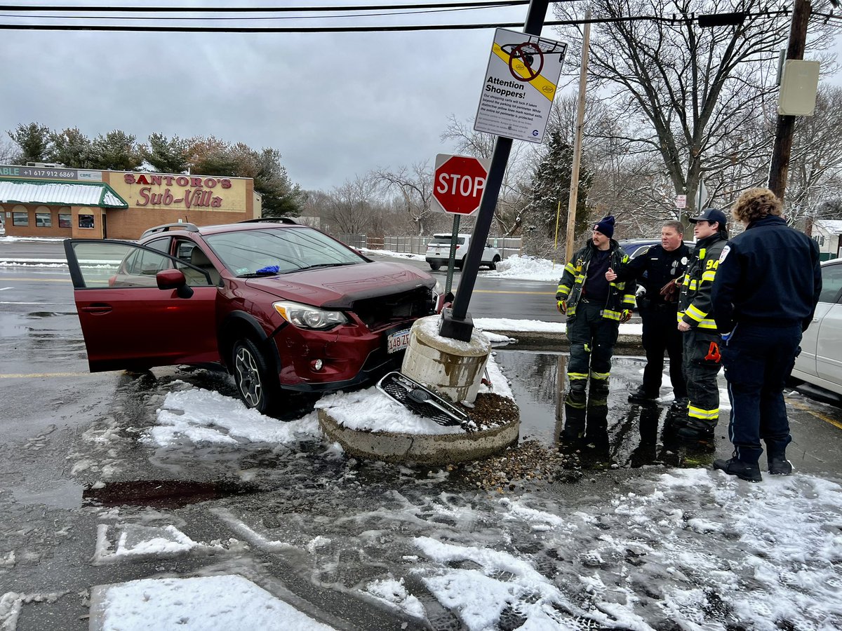 DAMIAN DRELLA on Twitter "Saugus MA, two car accident entrance to 1288