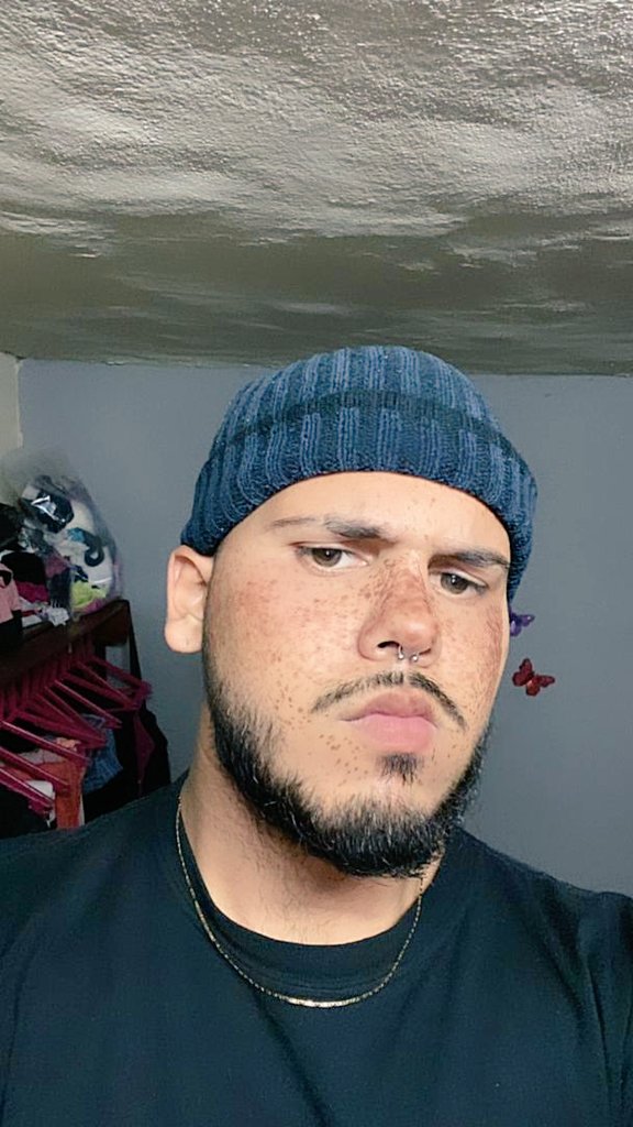 RandyPe44300042's tweet photo. 🥶😠 https://t.co/oLdM2XeWrR