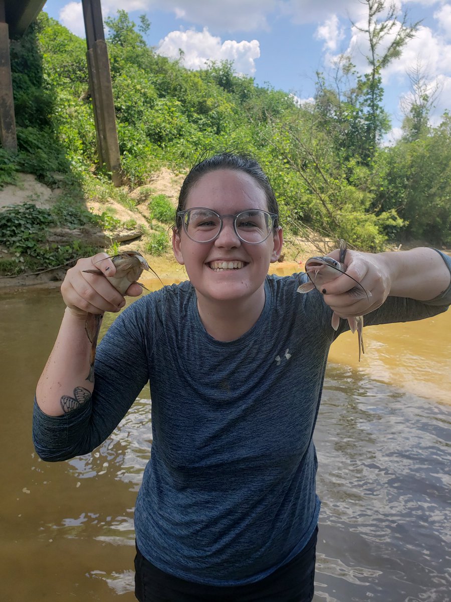tayloresaucier's tweet photo. @FieldInclusive This picture says #FieldWorkJoy to me! I often look at this photo and the smile on my face when I need a reminder of why I love this work. #FIPhotoContest https://t.co/OLtiWqFFdS