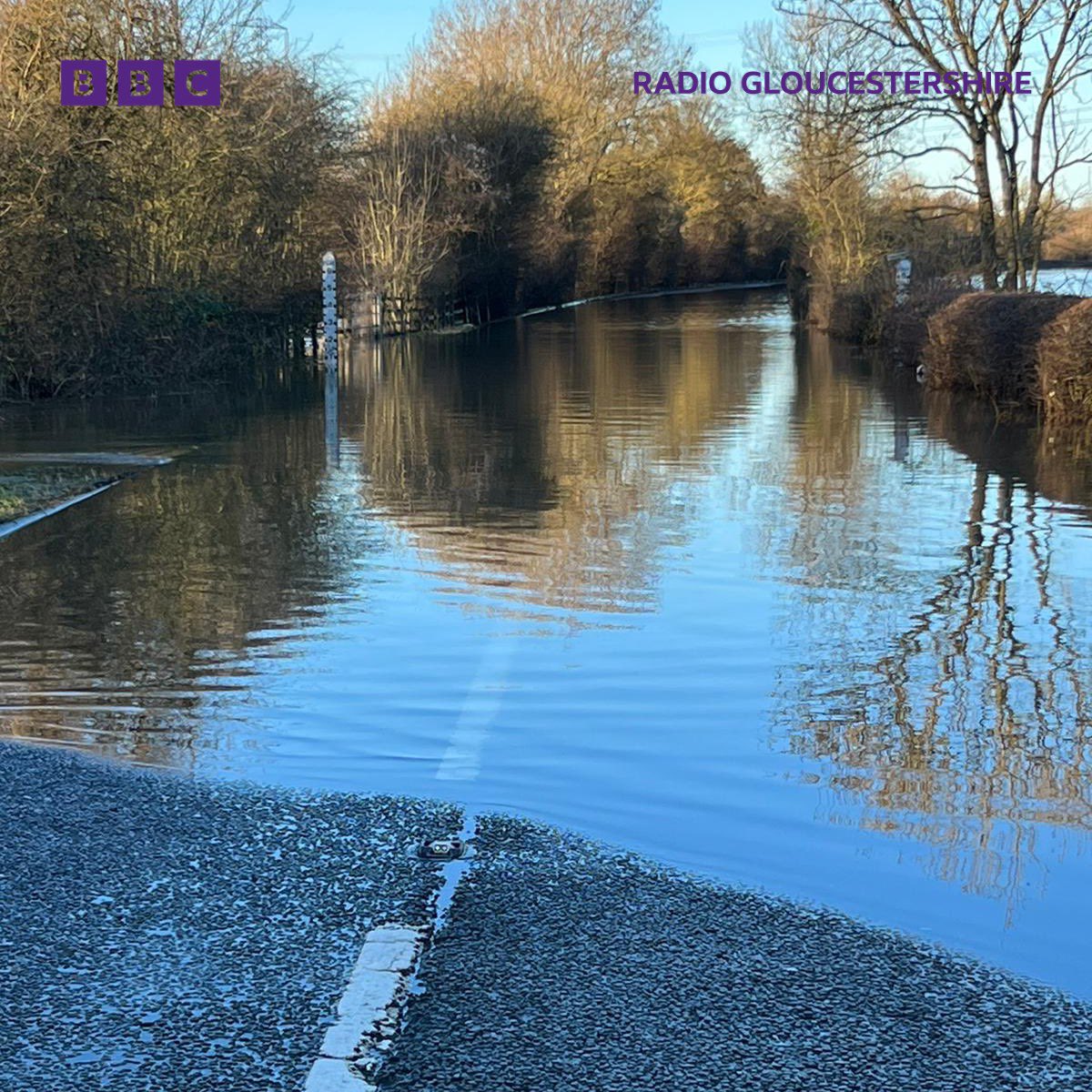 BBCGlos's tweet photo. The A417 at Maisemore remains closed because of flooding. Gloucestershire Highways have told us it’s unlikely to re-open this evening. https://t.co/5kEAGGjfLc