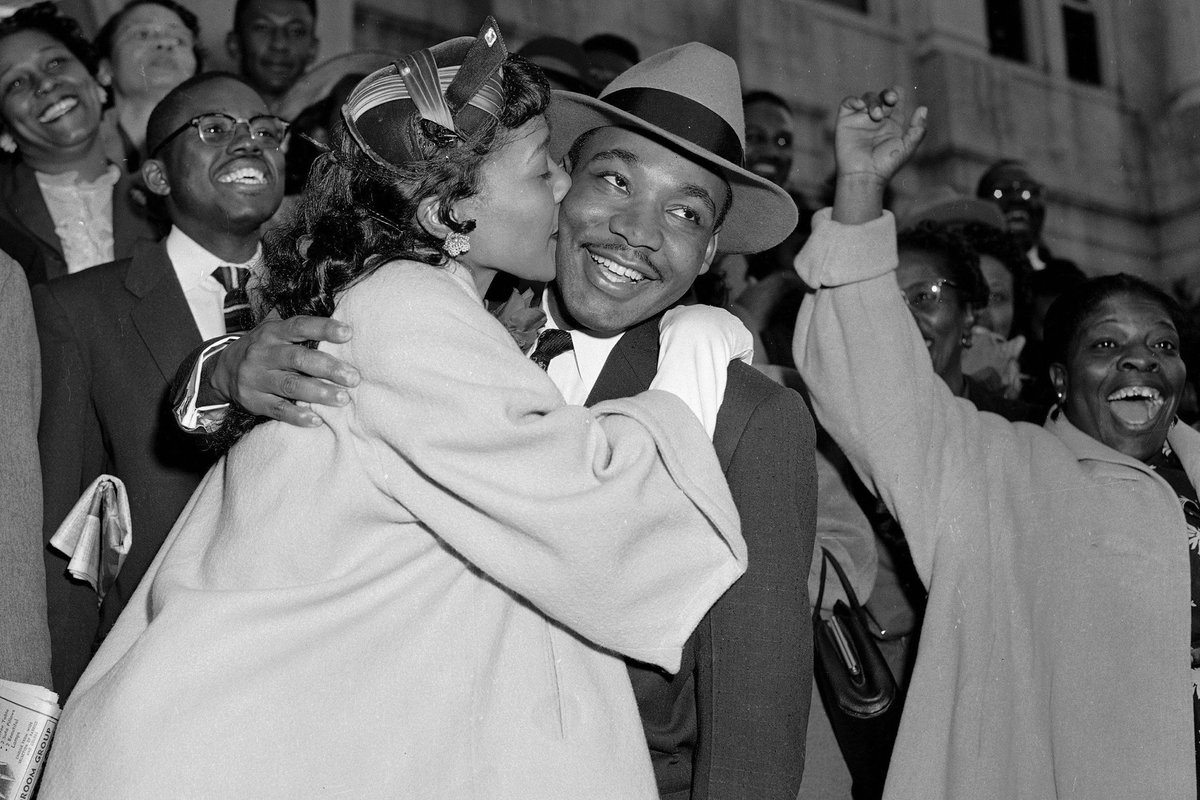 NicholasSparks's tweet photo. "I have decided to stick with love. Hate is too great a burden to bear." - Martin Luther King, Jr. #MLKDay https://t.co/h75Rfwp2eA