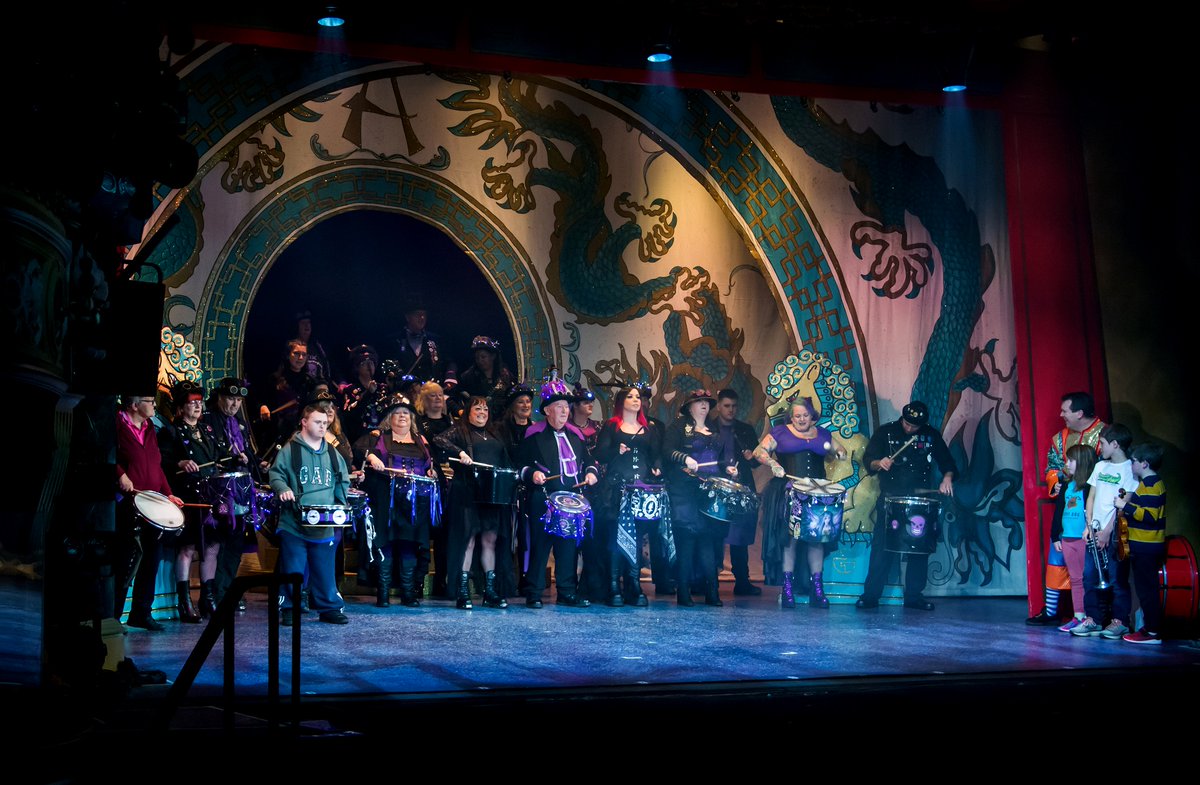 EBTheatres's tweet photo. WHAT a brilliant final night of Aladdin! Pranks a-plenty were pulled & special guest appearances from @DarrenDOfficial & @stixdrummers contributed to an amazing night to remember! HUGE thanks to all involved
#ebpanto Photos P.Gurr https://t.co/KUgFcOQVPS